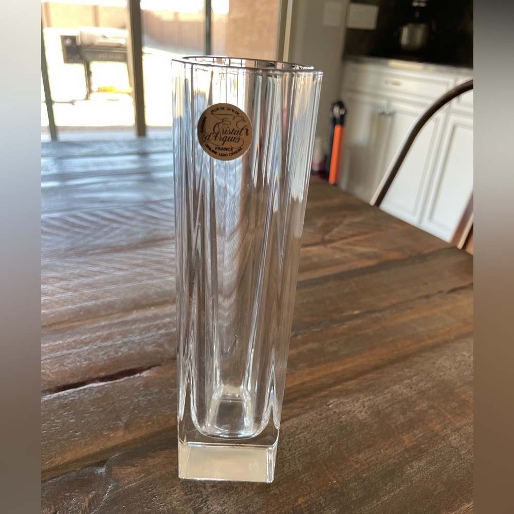 Cristal d’ Arques 8” bud vase